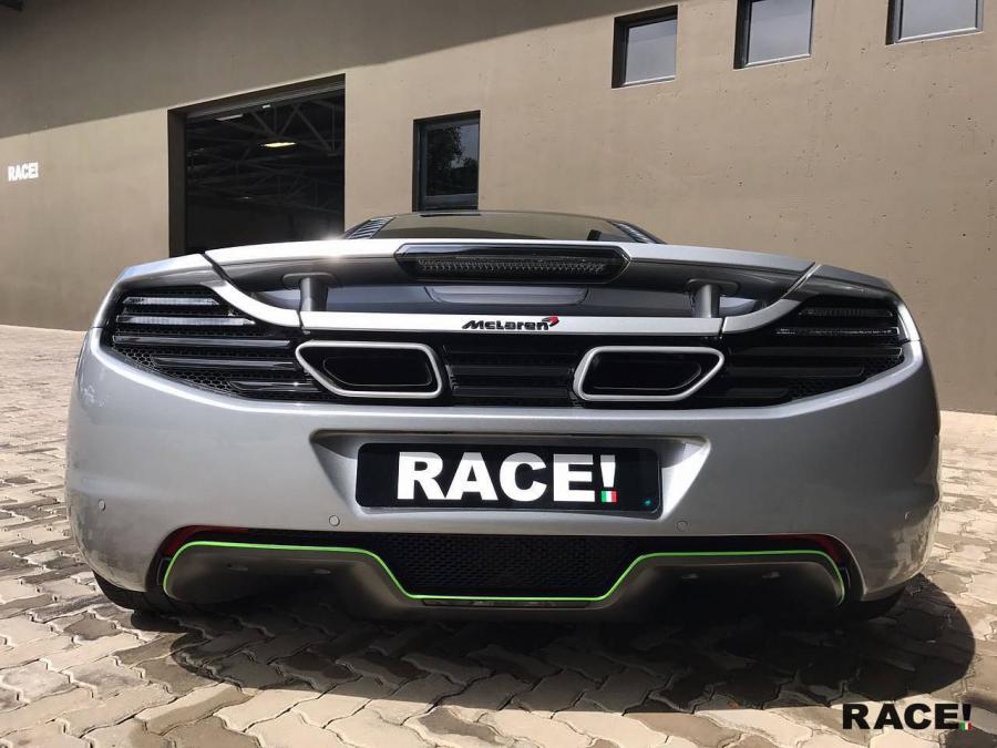  McLaren MP4-12C by AWE Tuning and RACE! 2017 года  (фото 3 из 5)